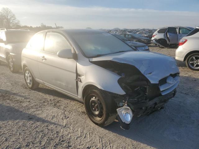 KMHCM36C78U102710 - 2008 HYUNDAI ACCENT GS SILVER photo 4