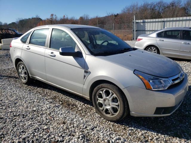 1FAHP35N08W141640 - 2008 FORD FOCUS SE SILVER photo 4