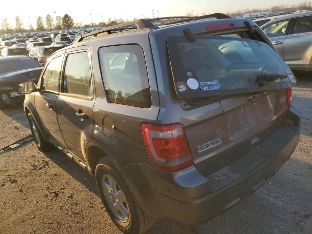 1FMCU0C72AKA52077 - 2010 FORD ESCAPE XLS GRAY photo 2