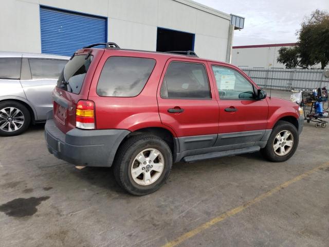 1FMCU93125KC28227 - 2005 FORD ESCAPE XLT RED photo 3