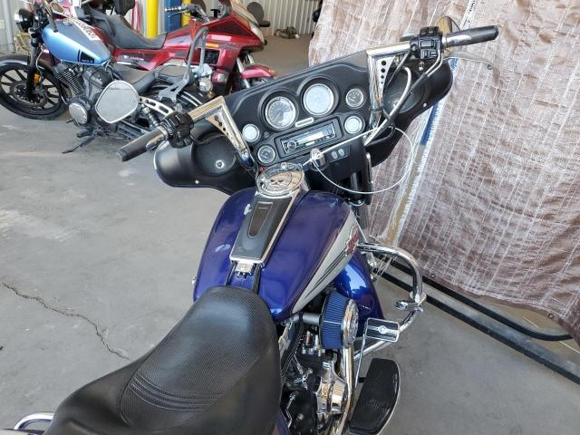 1HD1FCW186Y640955 - 2006 HARLEY-DAVIDSON FLHTCUI 双色 照片 5