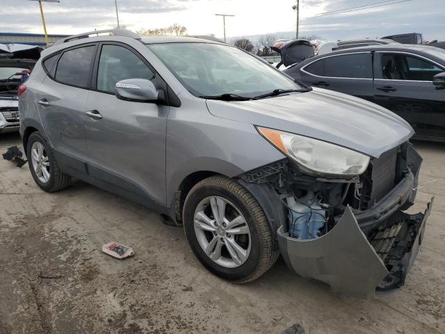 KM8JU3ACXDU732813 - 2013 HYUNDAI TUCSON GLS GRAY photo 4