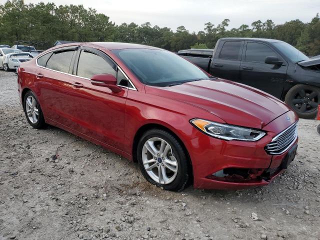 3FA6P0HD6JR256616 - 2018 FORD FUSION SE BURGUNDY photo 4