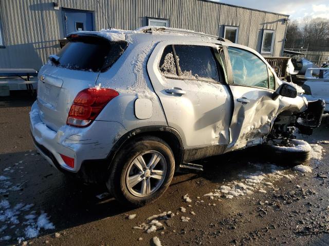 KL7CJPSM3NB563913 - 2022 CHEVROLET TRAX 1LT SILVER photo 3