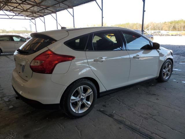 1FADP3K28DL142829 - 2013 FORD FOCUS SE WHITE photo 3