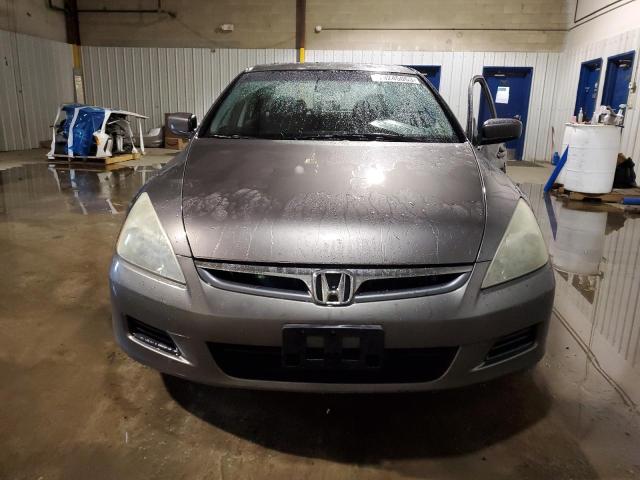 1HGCM56796A064545 - 2006 HONDA ACCORD EX GRAY photo 5