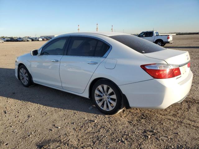 1HGCR2F72FA092591 - 2015 HONDA ACCORD EX WHITE photo 2