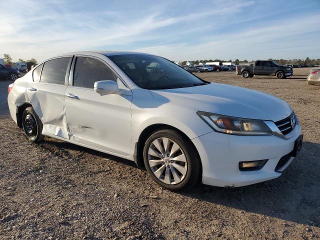 1HGCR2F72FA092591 - 2015 HONDA ACCORD EX WHITE photo 4