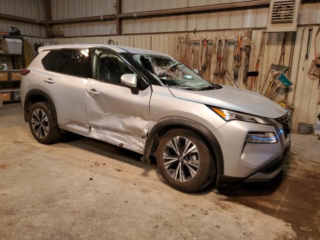 5N1AT3BA9MC827367 - 2021 NISSAN ROGUE SV SILVER photo 4