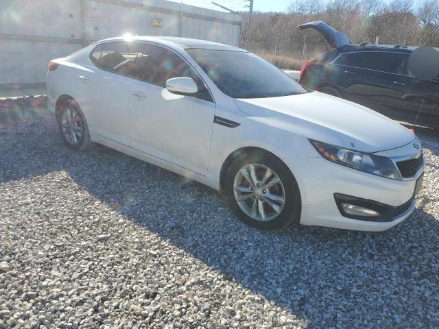 5XXGN4A74DG096819 - 2013 KIA OPTIMA EX WHITE photo 4