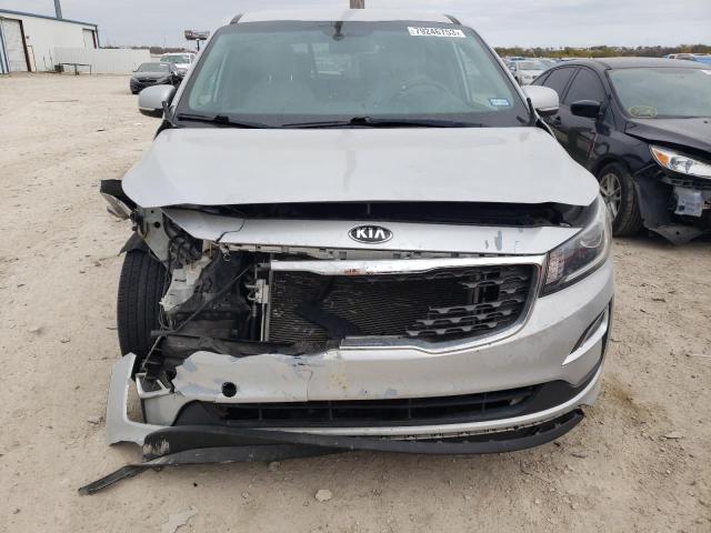 KNDMB5C15K6539999 - 2019 KIA SEDONA LX SILVER photo 5