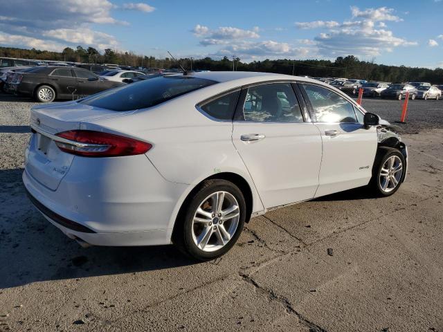 3FA6P0LU6JR287145 - 2018 FORD FUSION SE HYBRID WHITE photo 3