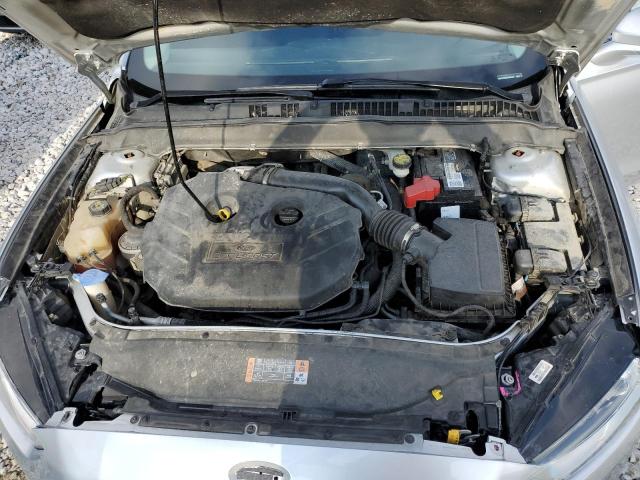 3FA6P0T92GR320422 - 2016 FORD FUSION SE SILVER photo 11