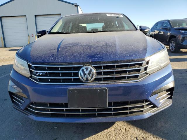1VWDT7A37HC040478 - 2017 VOLKSWAGEN PASSAT R-LINE Blau Foto 5