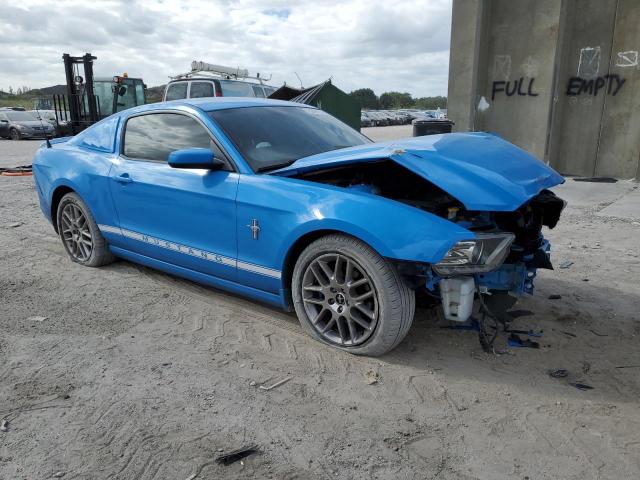 1ZVBP8AM5D5264423 - 2013 FORD MUSTANG BLUE photo 4