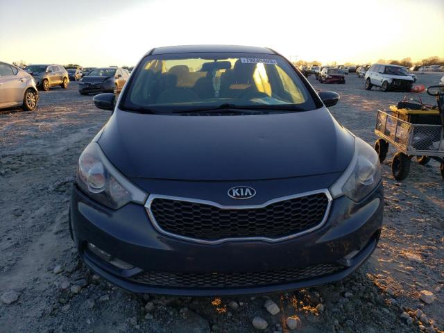 KNAFX4A6XG5442973 - 2016 KIA FORTE LX GRAY photo 5