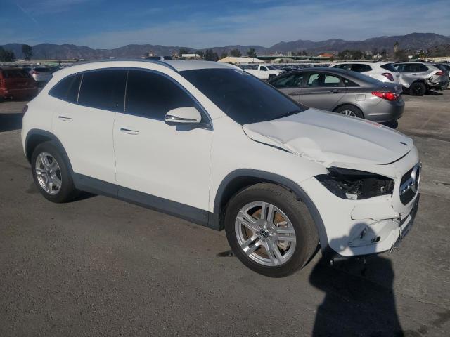 W1N4N4GB1MJ170040 - 2021 MERCEDES-BENZ GLA 250 WHITE photo 4