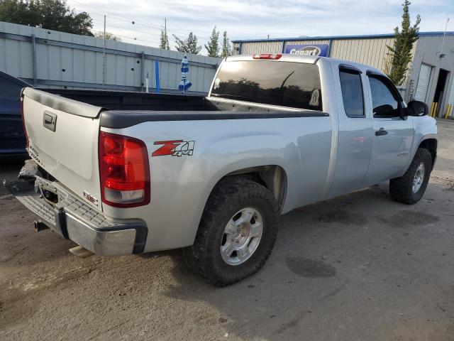 1GTR2VE39BZ110853 - 2011 GMC SIERRA K1500 SLE SILVER photo 3