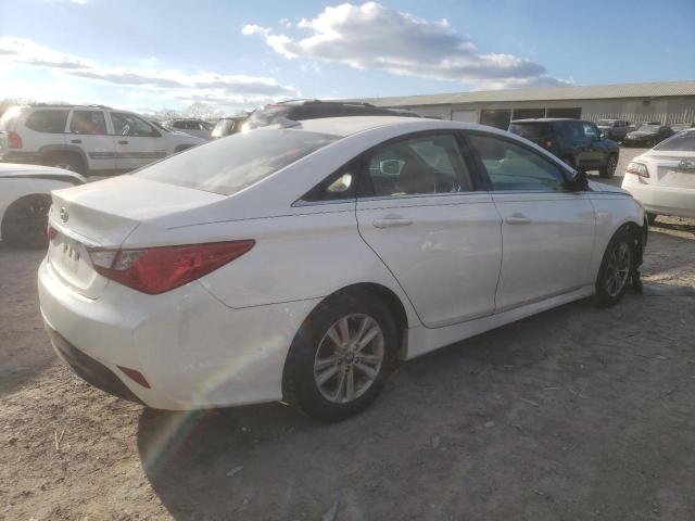 5NPEB4AC4EH848635 - 2014 HYUNDAI SONATA GLS WHITE photo 3