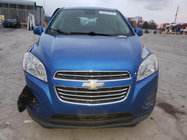 KL7CJKSB4GB756883 - 2016 CHEVROLET TRAX LS BLUE photo 5