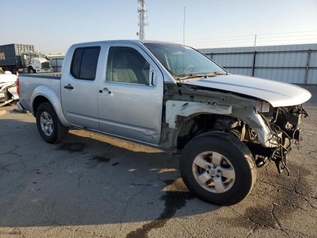 1N6AD07U99C407700 - 2009 NISSAN FRONTIER CREW CAB SE SILVER photo 4