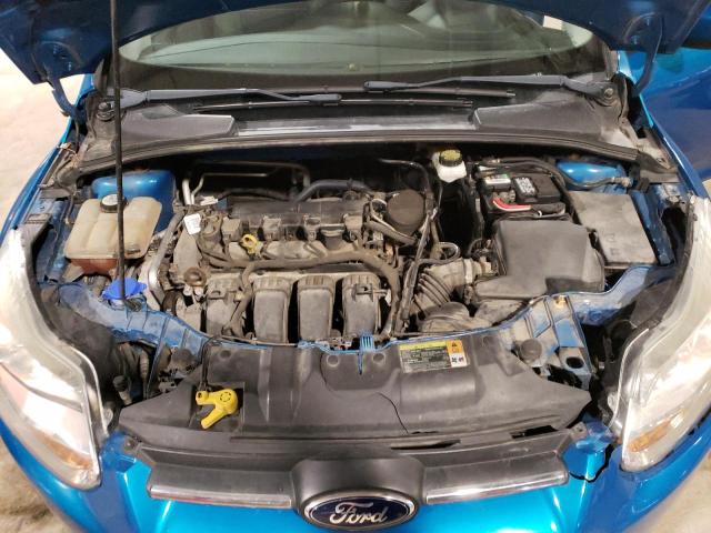 1FAHP3F29CL353368 - 2012 FORD FOCUS SE BLUE photo 11