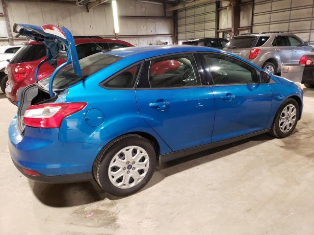 1FAHP3F29CL353368 - 2012 FORD FOCUS SE BLUE photo 3