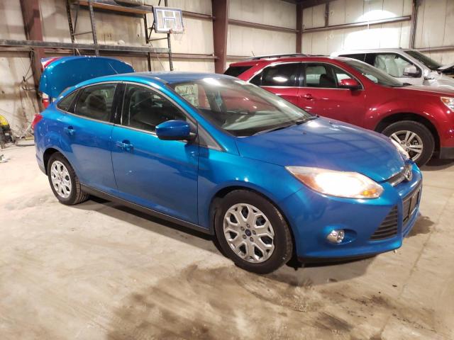 1FAHP3F29CL353368 - 2012 FORD FOCUS SE BLUE photo 4