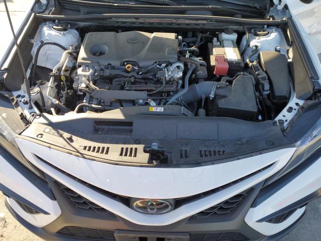4T1G11AK2PU772046 - 2023 TOYOTA CAMRY SE NIGHT SHADE WHITE photo 11