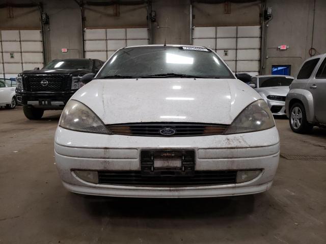 1FAFP38323W328761 - 2003 FORD FOCUS ZTS WHITE photo 5