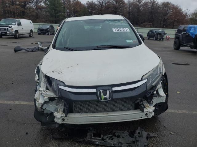 5J6RM4H34FL022537 - 2015 HONDA CR-V LX WHITE photo 5