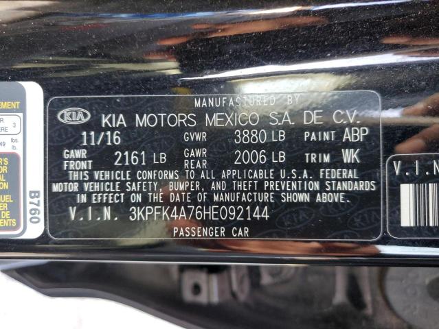 3KPFK4A76HE092144 - 2017 KIA FORTE LX BLACK photo 12