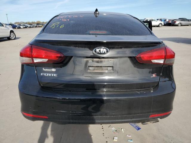 3KPFL4A70JE253008 - 2018 KIA FORTE LX BLACK photo 6