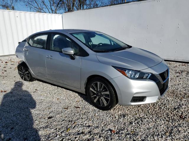 3N1CN8EV2ML876209 - 2021 NISSAN VERSA SV SILVER photo 4