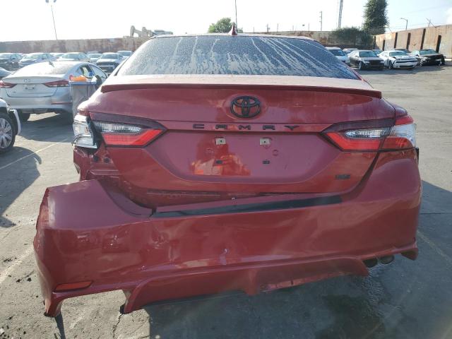 4T1T11AK8NU024655 - 2022 TOYOTA CAMRY SE RED photo 6