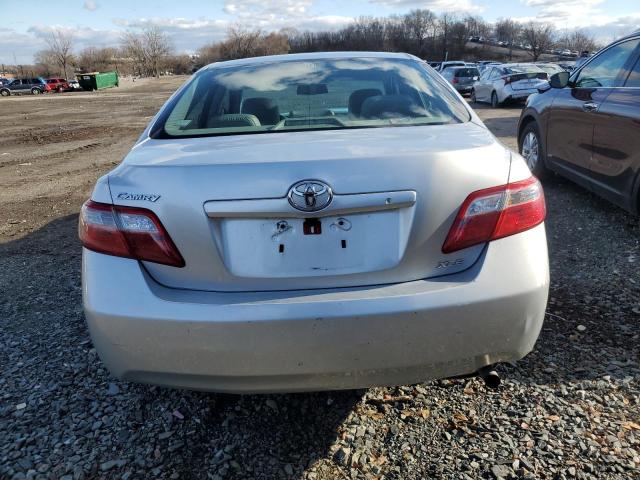 JTNBE46K673103079 - 2007 TOYOTA CAMRY CE SILVER photo 6