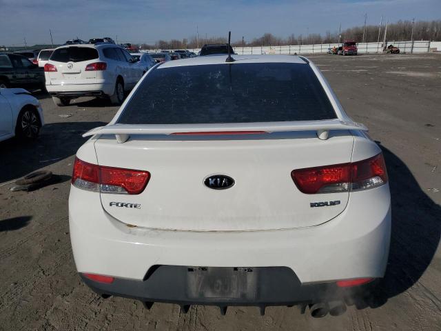 KNAFU6A2XB5396393 - 2011 KIA FORTE EX WHITE photo 6