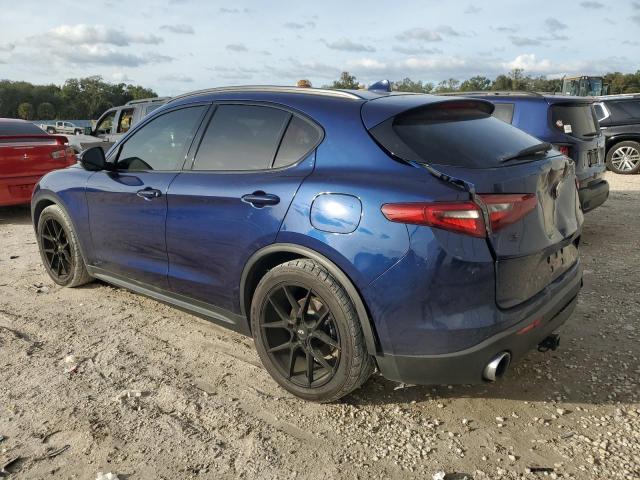 ZASFAKNN5J7B72211 - 2018 ALFA ROMEO STELVIO TI SPORT BLUE photo 2
