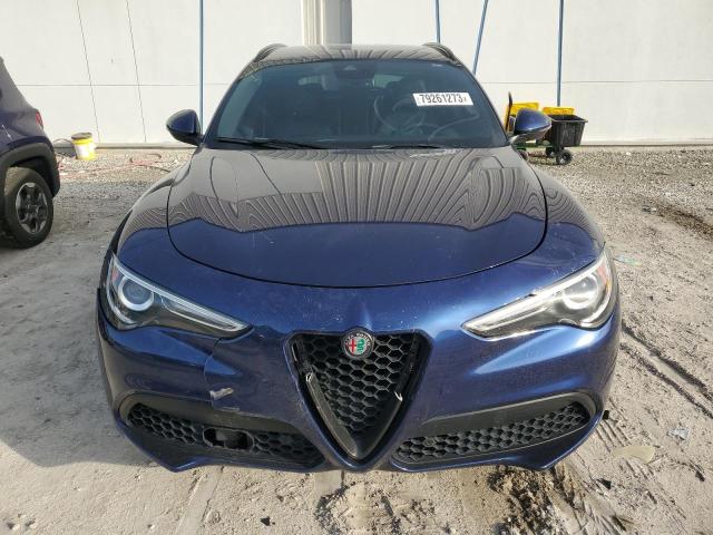 ZASFAKNN5J7B72211 - 2018 ALFA ROMEO STELVIO TI SPORT BLUE photo 5