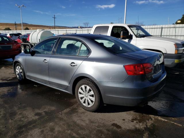 3VW2K7AJXDM410341 - 2013 VOLKSWAGEN JETTA BASE GRAY photo 2