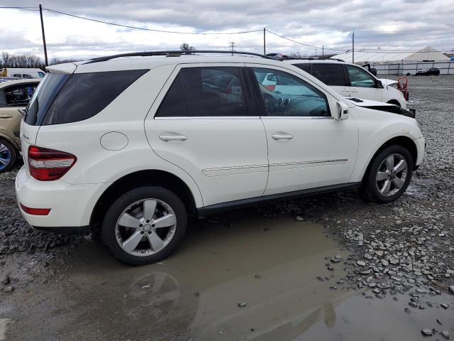4JGBB8GB6BA671321 - 2011 MERCEDES-BENZ ML 350 4MATIC WHITE photo 3