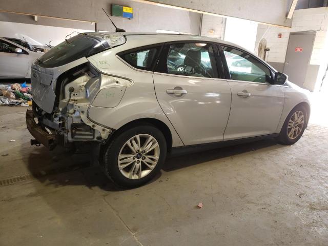 1FAHP3M24CL124843 - 2012 FORD FOCUS SEL GRAY photo 3