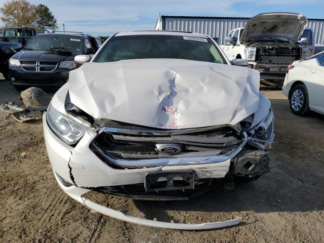 1FAHP2E88DG112735 - 2013 FORD TAURUS SEL WHITE photo 5