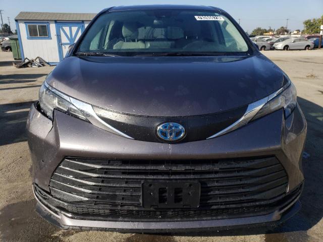 5TDKRKEC9MS036527 - 2021 TOYOTA SIENNA LE GRAY photo 5