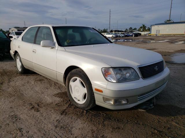 JT8BH28FXW0136200 - 1998 LEXUS LS 400 WHITE photo 4