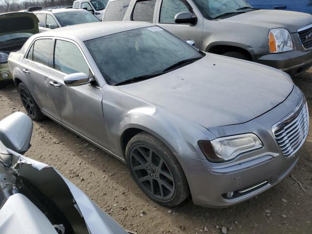 2C3CCAKG1DH723513 - 2013 CHRYSLER 300C SILVER photo 4