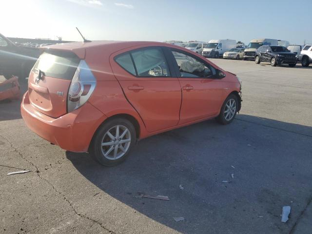 JTDKDTB30E1067950 - 2014 TOYOTA PRIUS C ORANGE photo 3