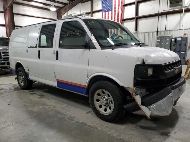 1GCSGAFX6E1149917 - 2014 CHEVROLET EXPRESS G1 WHITE photo 4