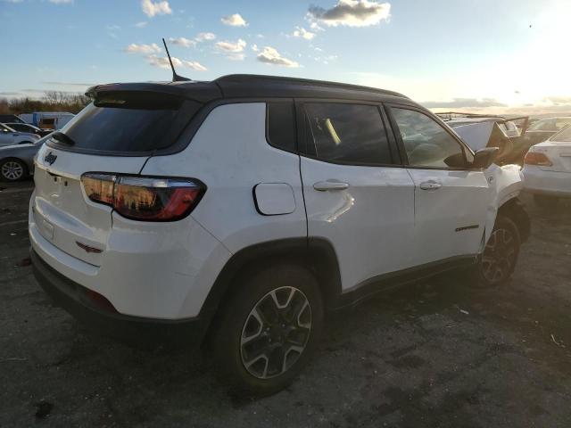 3C4NJDDB3KT795346 - 2019 JEEP COMPASS TRAILHAWK WHITE photo 3