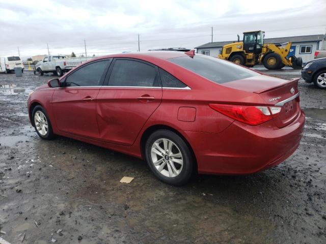 5NPEB4AC1DH690365 - 2013 HYUNDAI SONATA GLS RED photo 2